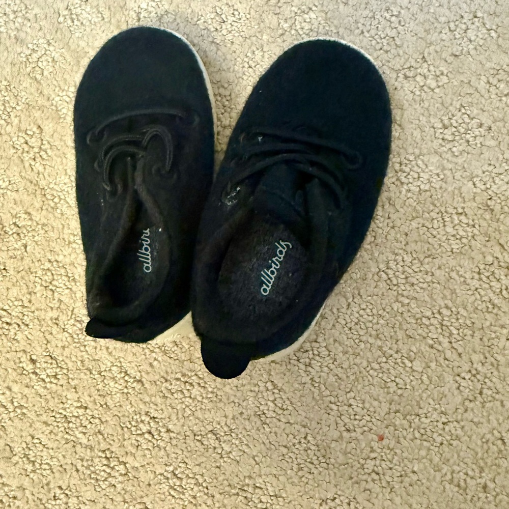 Allbirds Smallbirds Wool Kids Black and White Sneakers, Size T5 (toddler/baby 5)